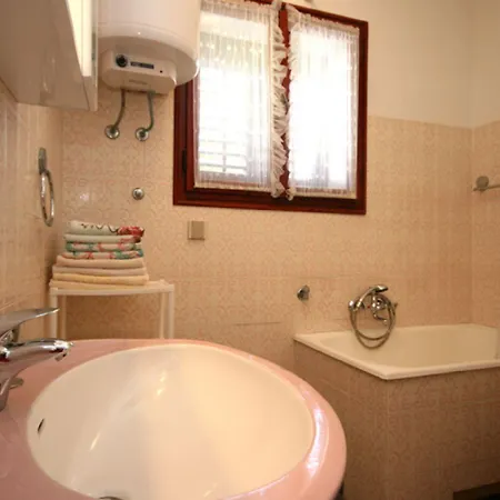 Mit Meerblick Nur 250 Meter Zum *