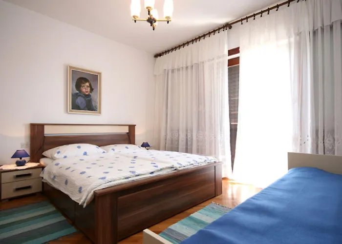 Appartamento Mit Meerblick Nur 250 Meter Zum Baška