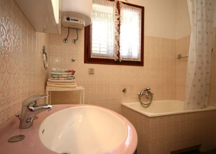 Mit Meerblick Nur 250 Meter Zum *