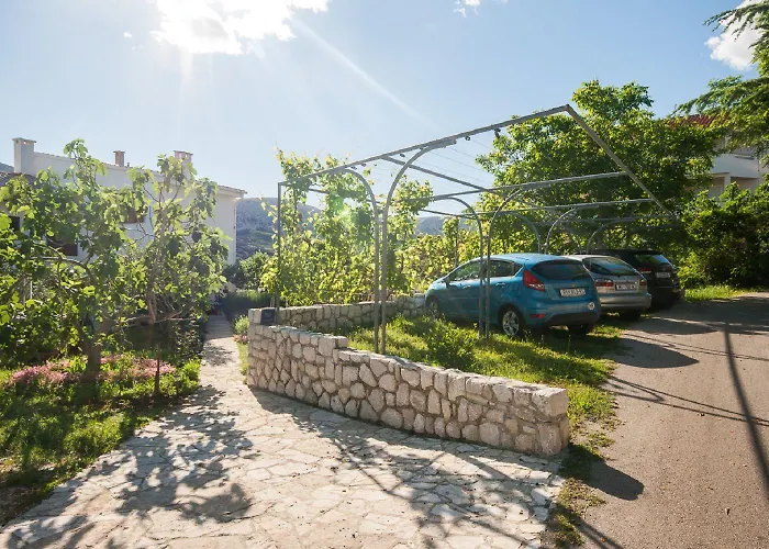 Appartamento Mit Meerblick Nur 250 Meter Zum Baška